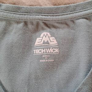 💙 Women's V Neck Tee Light Blue | Size XS | Like New | Eastern Mountain Sports